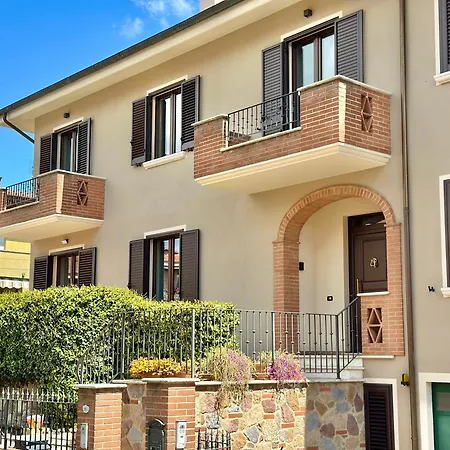 Pimagi House Detached + Parking דירה *
